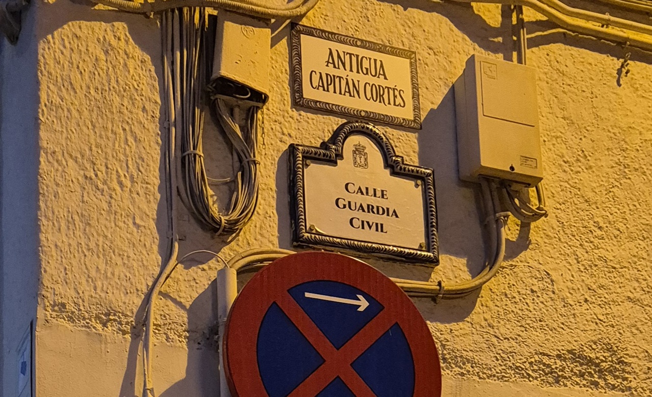 Piden al Ayuntamiento aclarar cuando se retirarán los antiguos nombres franquistas del callejero